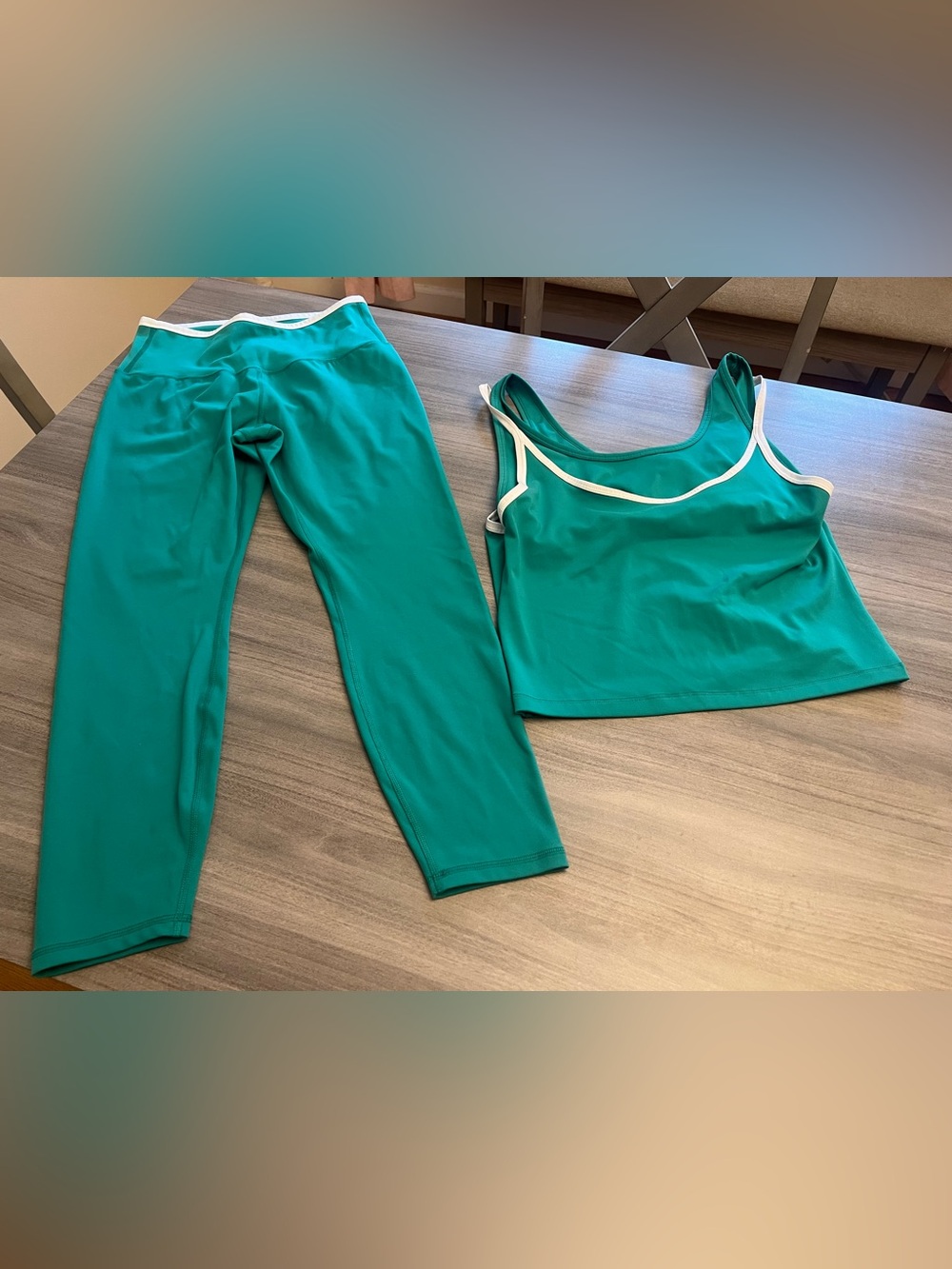 90 Degree By Reflex Green Sports Bra/  Tank Top & Leggings Matching  Set